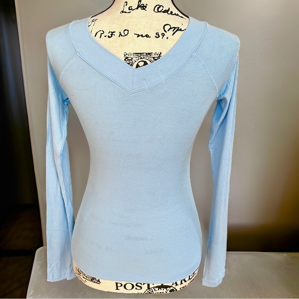 Off-Shoulder Light Blue Ribbed Long-Sleeve Top - Picture 6 of 9